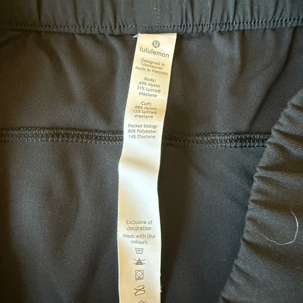 Size 12 lululemon joggers